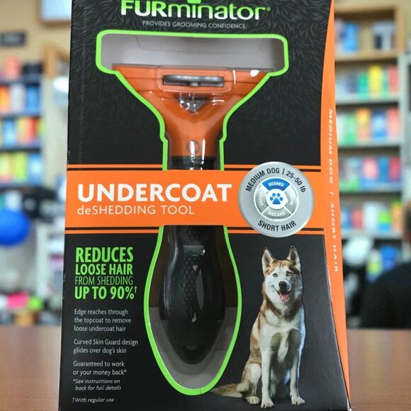 FURminator Undercoat deSHEDDING Tool for Medium Dogs (25-50 lb) ShortHair - Picture 8 of 10